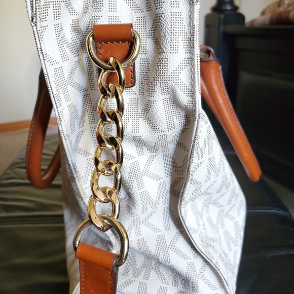 Michael Kors Women's purse 👜 - Picture 2 of 8